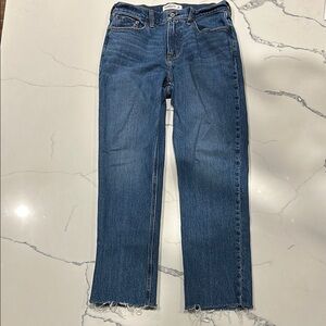 Abercrombie and Fitch curve love the 90s mid rise jeans